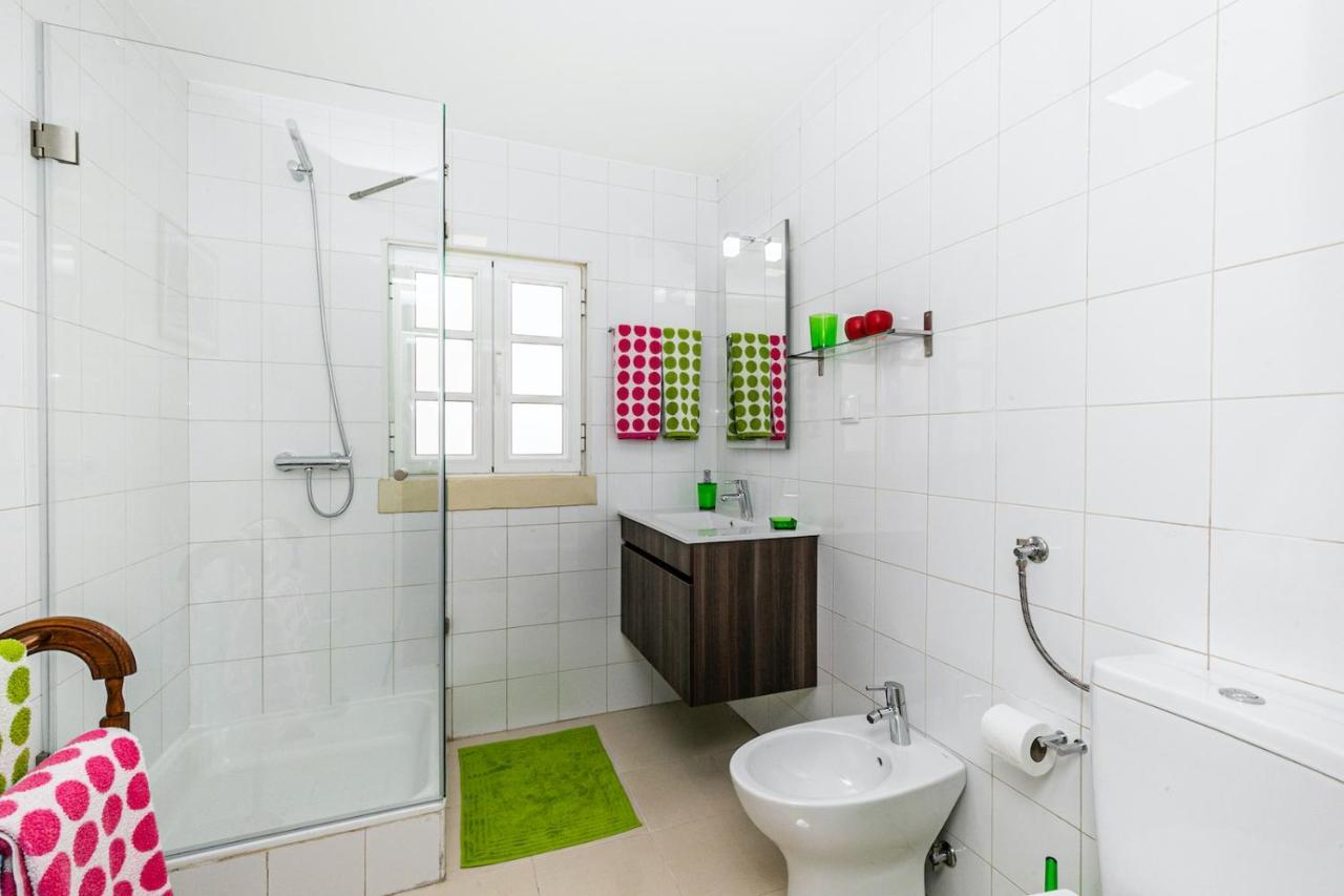 Moderno Apartamento Em Bairro Tipico Lisboeta Lisboa Kültér fotó