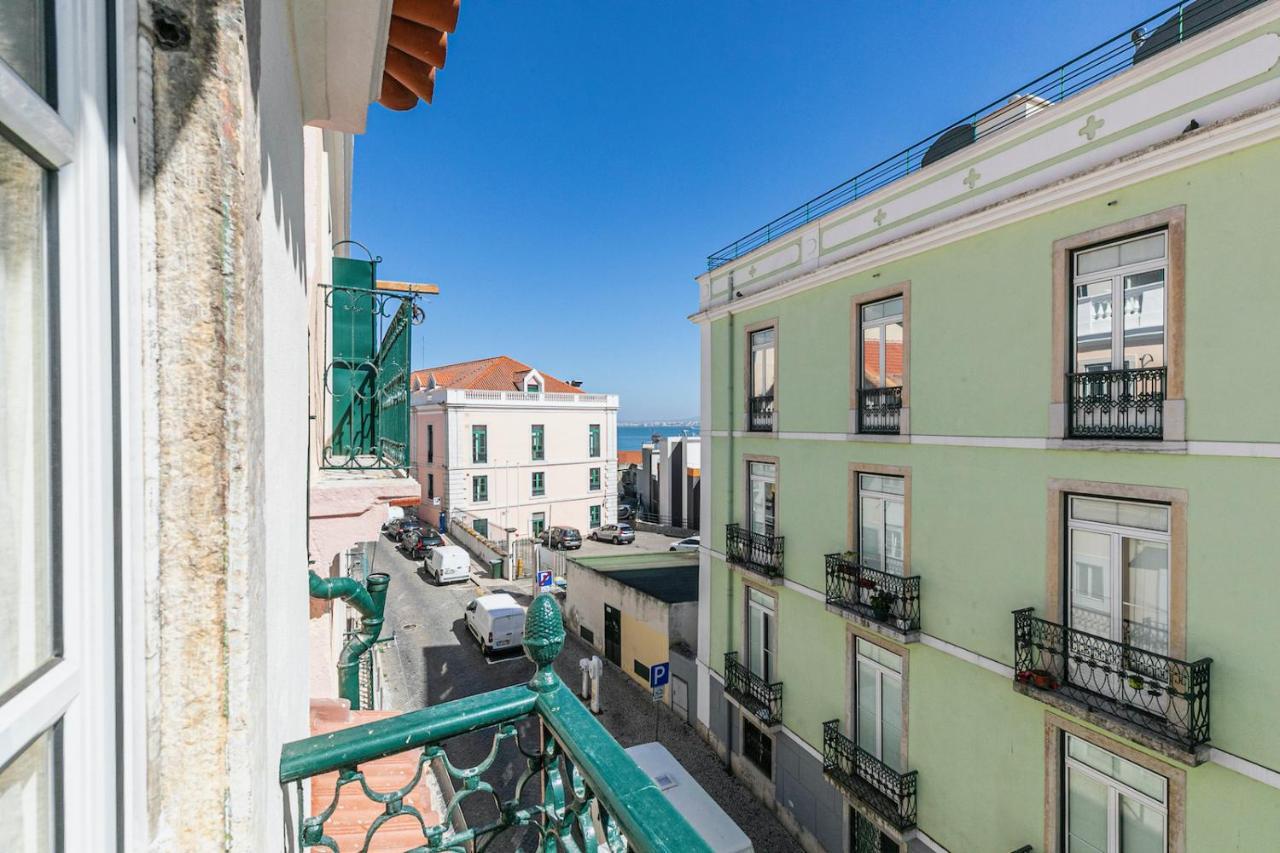 Moderno Apartamento Em Bairro Tipico Lisboeta Lisboa Kültér fotó
